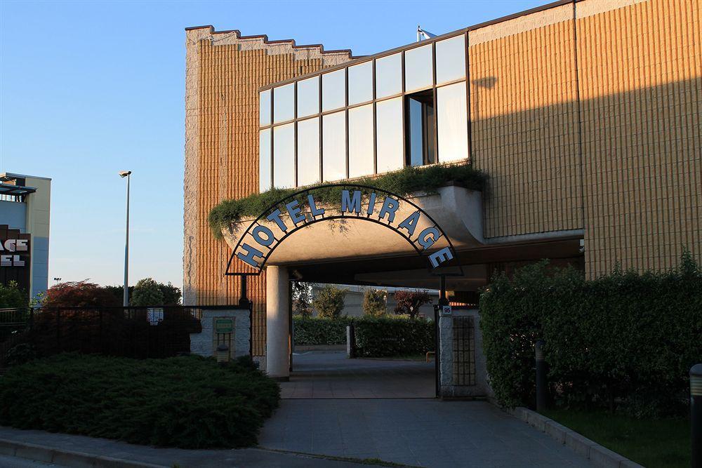 Best Western Mirage Hotel Fiera Падерно-Дуньяно Экстерьер фото